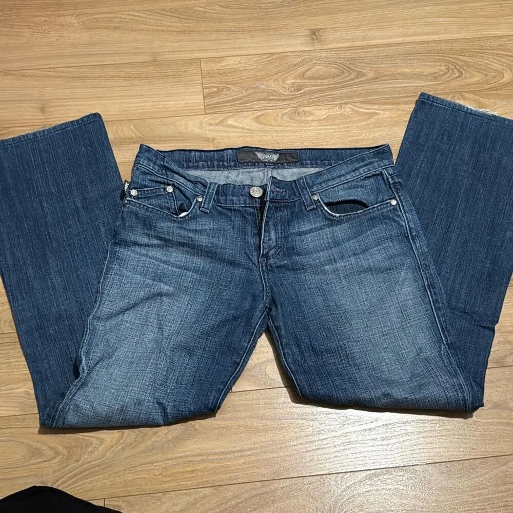 Rock & Republic Jeans Size 29 with purple studs on back and purple stitch lining